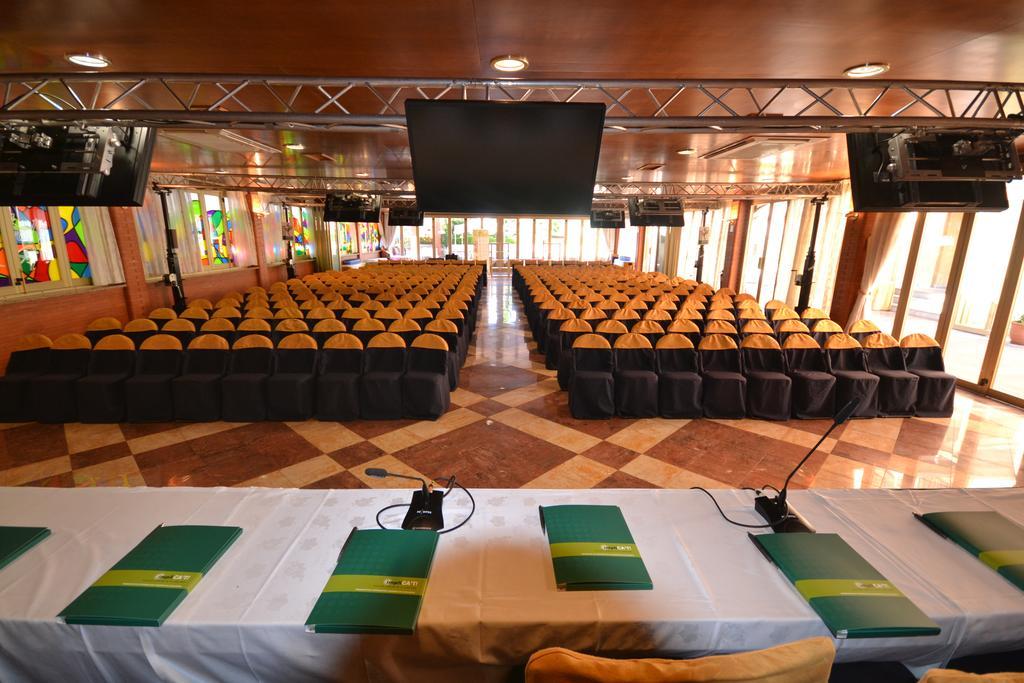 Hotel Restaurant Sol I VI Lavern Экстерьер фото