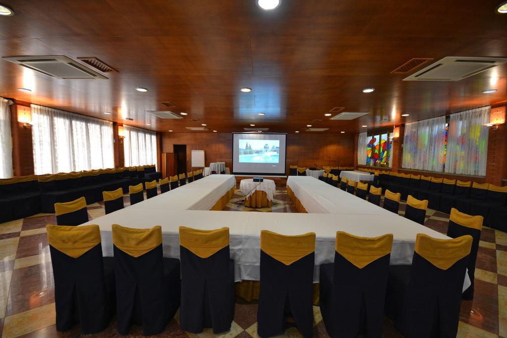 Hotel Restaurant Sol I VI Lavern Экстерьер фото